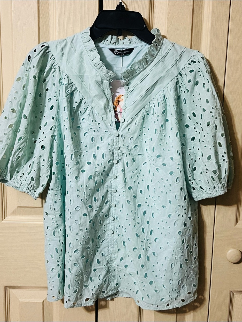 PrettyGarden Eyelet Puff Sleeve Blouse — Mint Green Size Small NWT